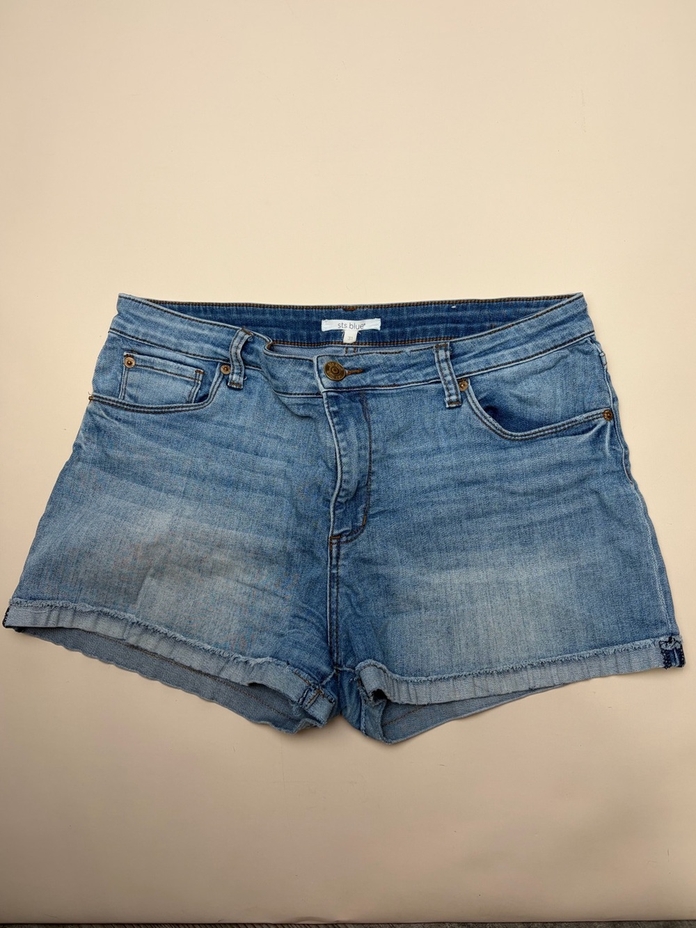 STS Blue Denim Cutoff Shorts Women’s Size 31 High Rise Raw Hem